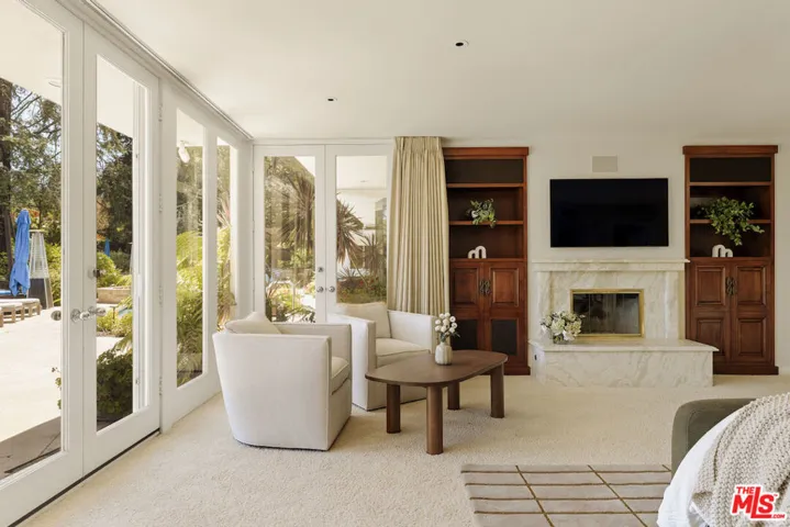4101 Clear Valley Drive, Los Angeles, California 91436