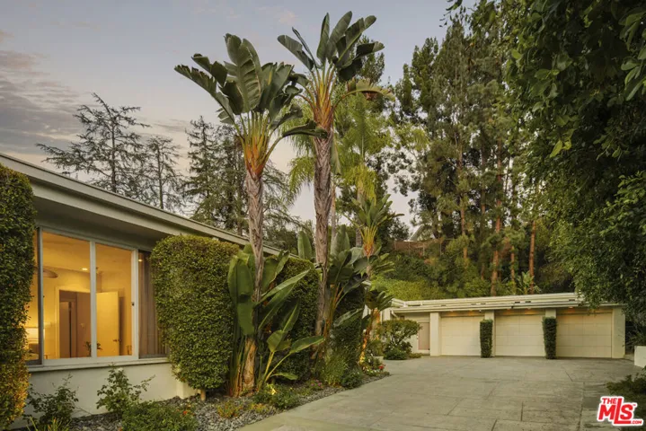 4101 Clear Valley Drive, Los Angeles, California 91436