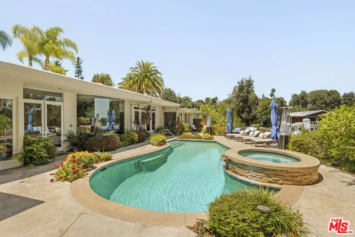 4101 Clear Valley Drive, Los Angeles, California 91436