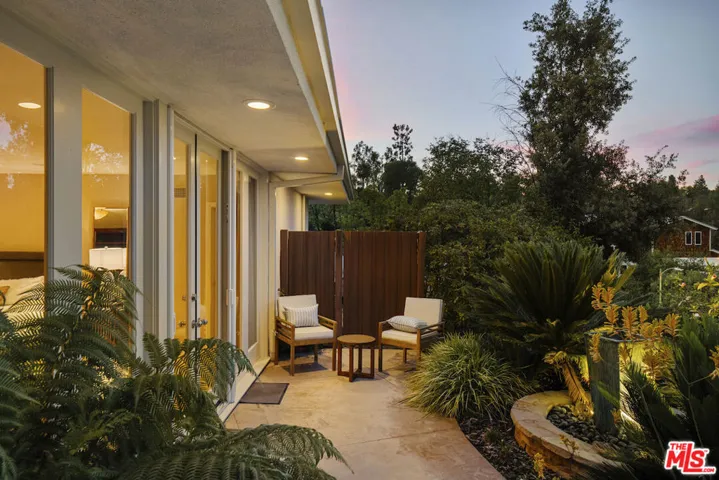 4101 Clear Valley Drive, Los Angeles, California 91436