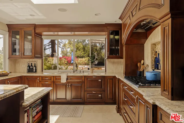 4101 Clear Valley Drive, Los Angeles, California 91436