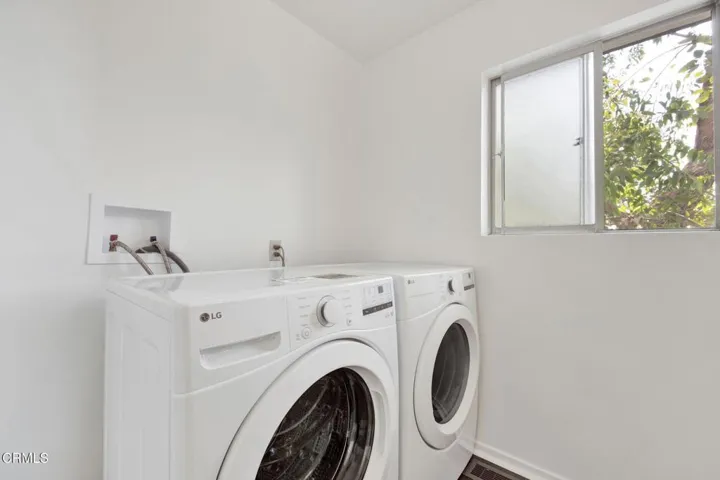 12-web-or-mls-20260724-02-1827OakTreeDrL