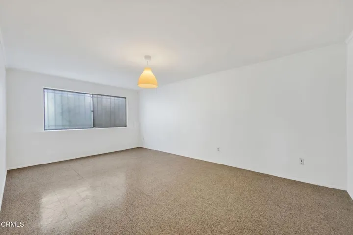 14-web-or-mls-20260724-02-1827OakTreeDrL