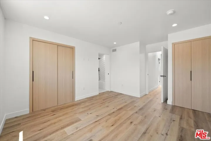 839 N Mccadden Pl B, Los Angeles, California 90038