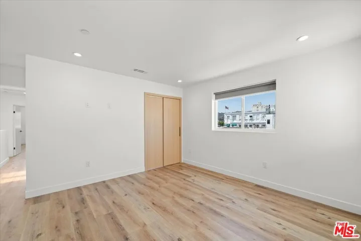 839 N Mccadden Pl B, Los Angeles, California 90038