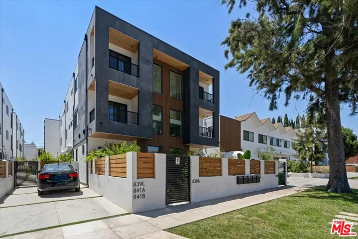 839 N Mccadden Pl B, Los Angeles, California 90038