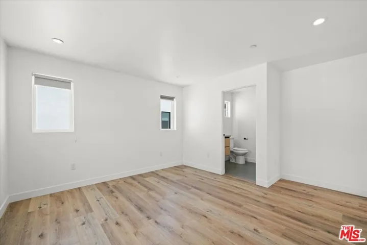 839 N Mccadden Pl B, Los Angeles, California 90038