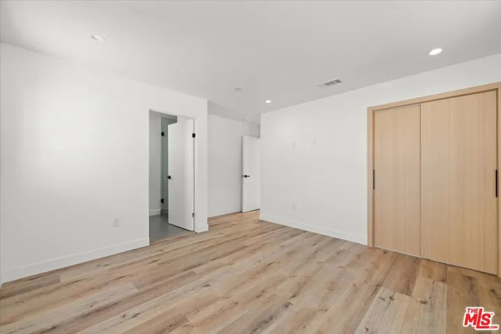 839 N Mccadden Pl B, Los Angeles, California 90038