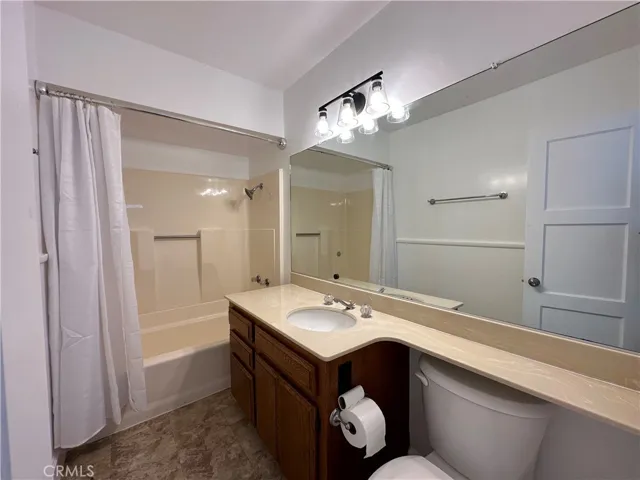 4587 W 142nd Street, Hawthorne, California 90250