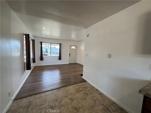 4587 W 142nd Street, Hawthorne, California 90250