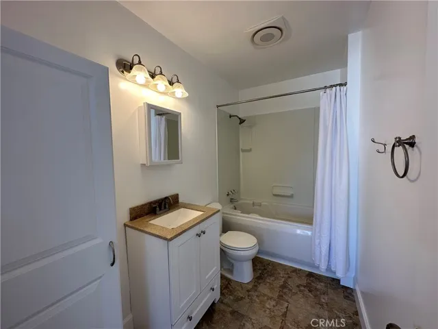 4587 W 142nd Street, Hawthorne, California 90250