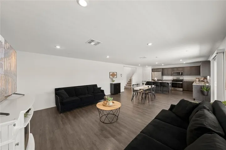 1385 Caprice Court, Hemet, California 92543