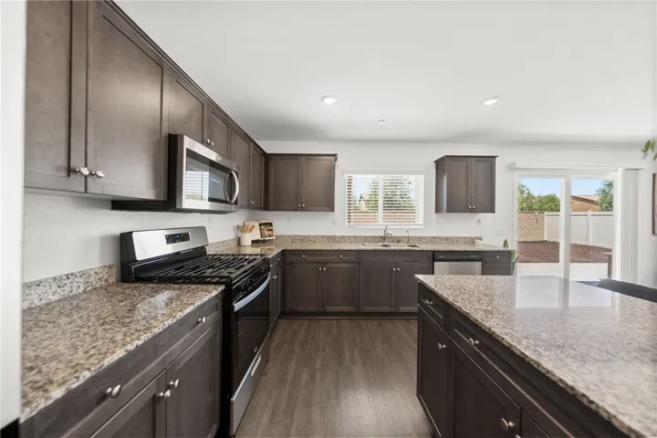 1385 Caprice Court, Hemet, California 92543
