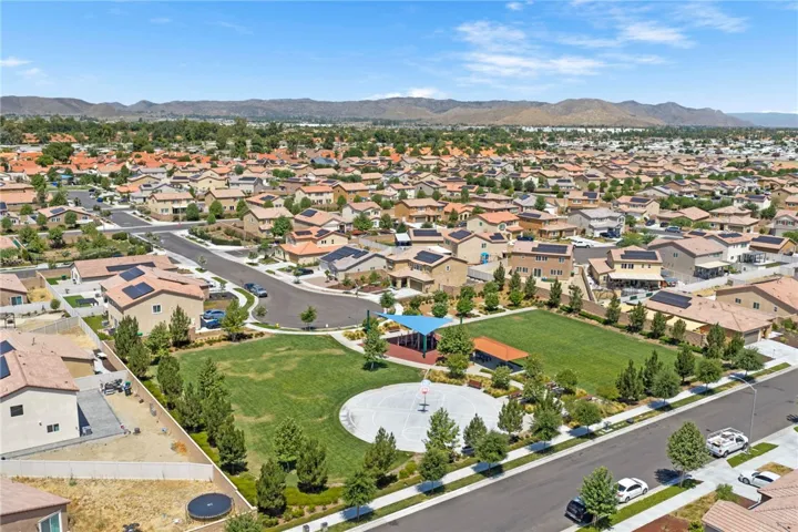 1385 Caprice Court, Hemet, California 92543