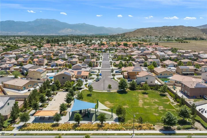 1385 Caprice Court, Hemet, California 92543