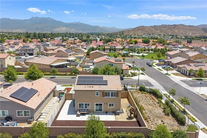 1385 Caprice Court, Hemet, California 92543