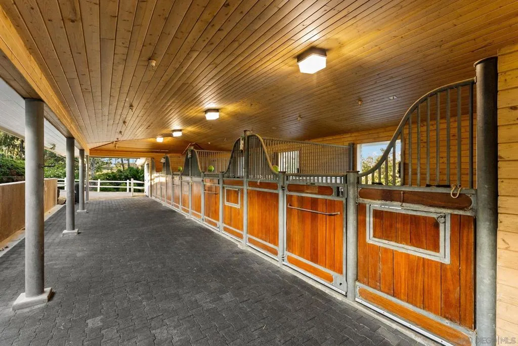 4 stall BARN by Loddon Equestrian ~ UK based international manufacturer holding a Royal Warrant for elite craftsmanship & premium hardwoods. Plus hot & cold wash racks, hay storage,  fly sprays in each stall, tack room, storage etc.