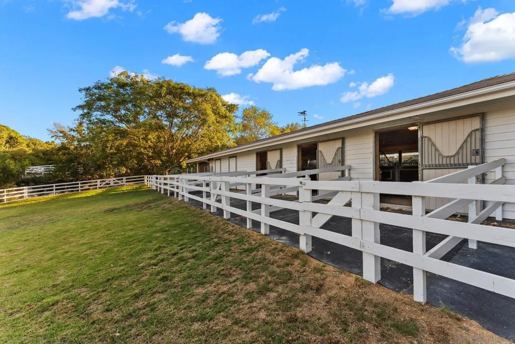 Stable/Barn