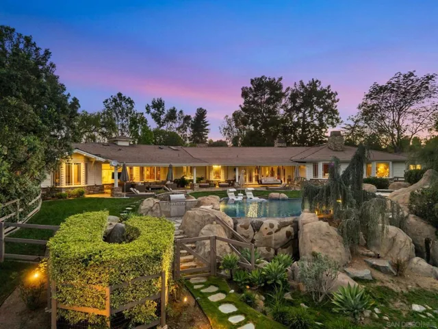 The home has award wining landscape and was featured in Better Homes & Gardens Magazine.