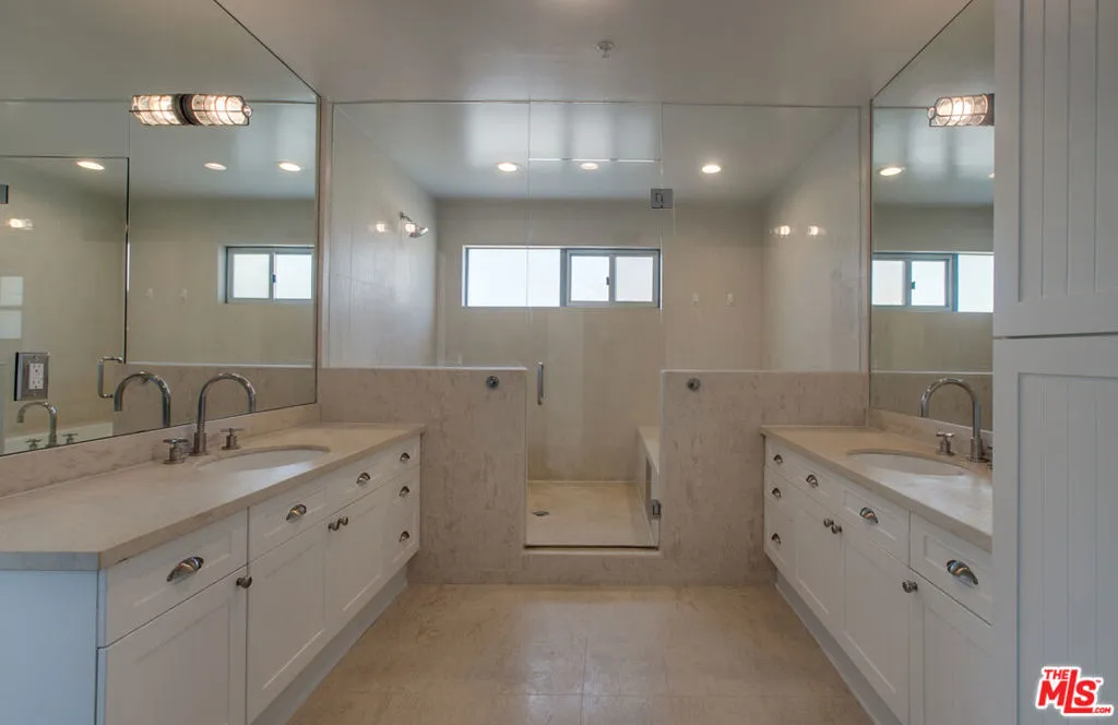 PRIMARY BED BATHROOM