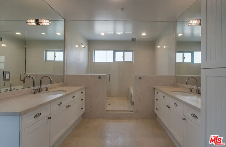 PRIMARY BED BATHROOM