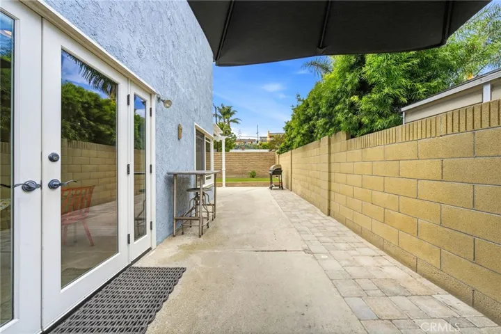 Block walls create a defined and private outdoor setting.