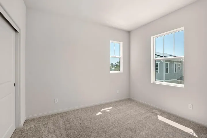 1523 Wingwood, Vista, California 92083
