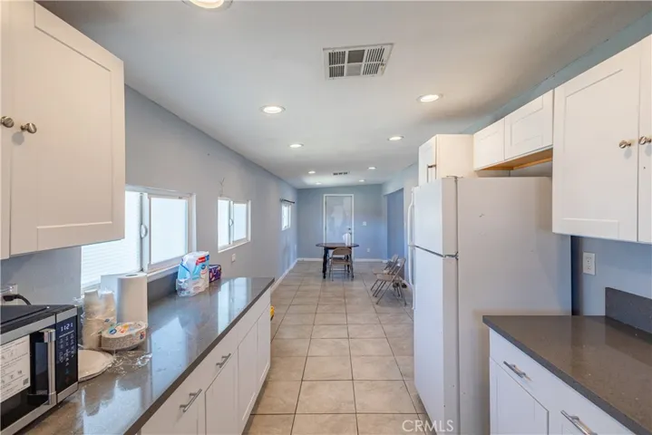 1434 Mesa, Barstow, California 92311