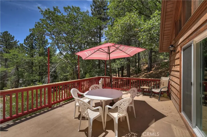 Deck off of family room