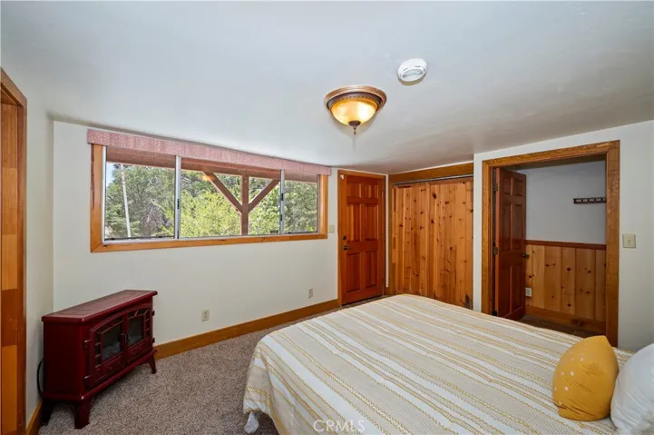 Bottom level primary bedroom