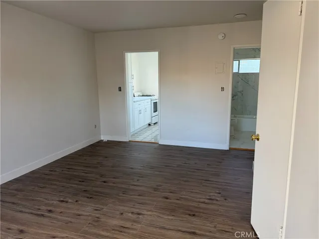 14154 Roscoe, Los Angeles, California 91402