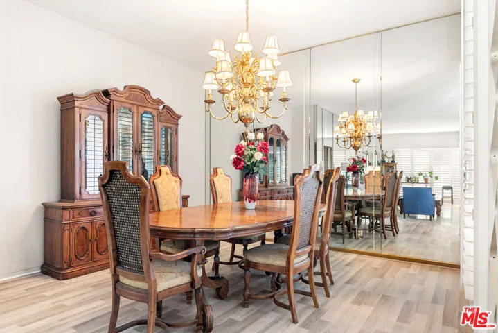 6704 Bedford Avenue, Los Angeles, California 90056