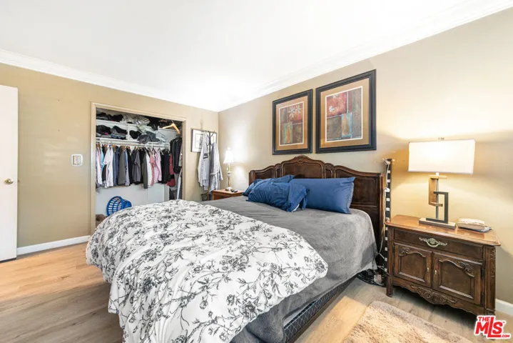 6704 Bedford Avenue, Los Angeles, California 90056