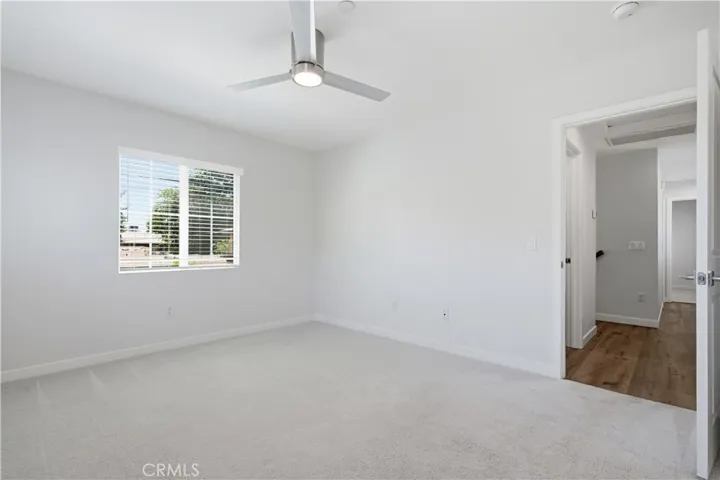 Primary suite/ bedroom 1
