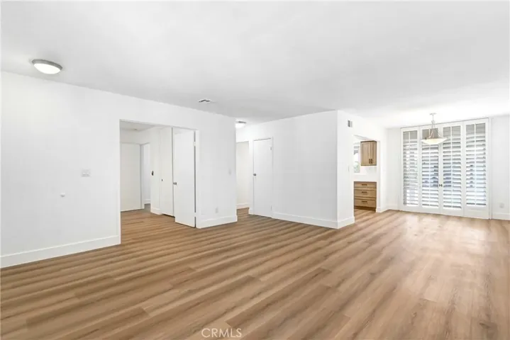 75220 Valencia, Palm Desert, California 92211