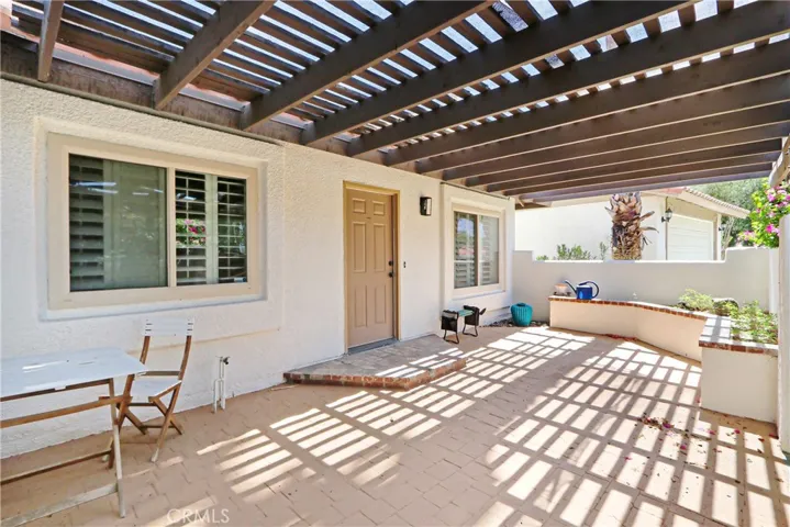 75220 Valencia, Palm Desert, California 92211