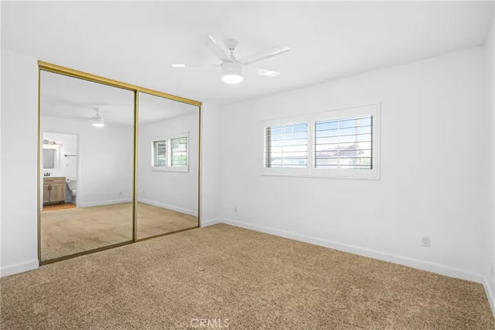 75220 Valencia, Palm Desert, California 92211
