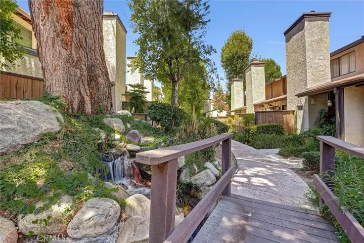Common Area Grounds