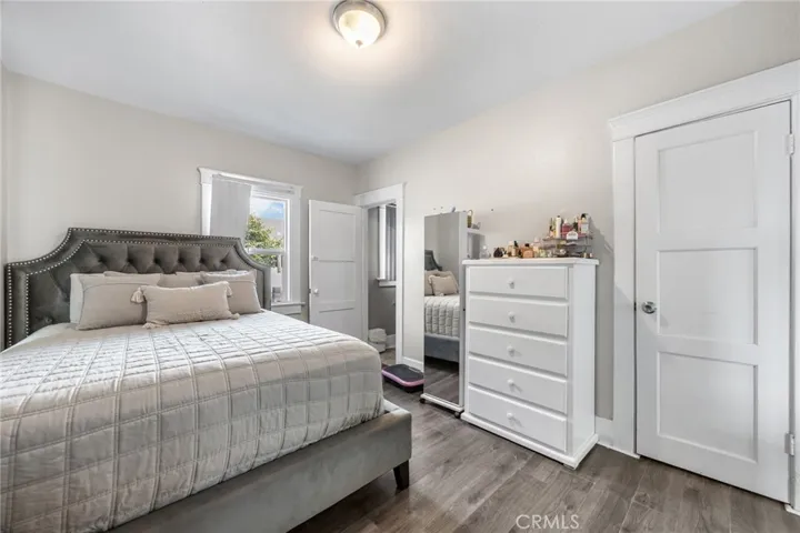 836 South Sycamore Street, Santa Ana, California 92701