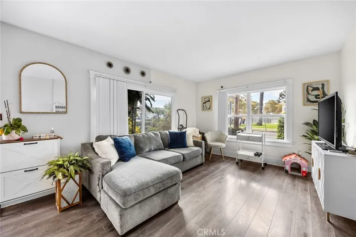 836 South Sycamore Street, Santa Ana, California 92701