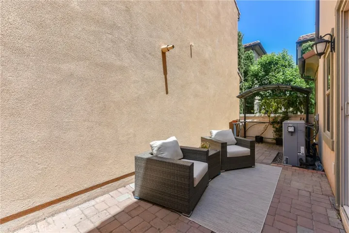 77 Keepsake 44, Irvine, California 92618