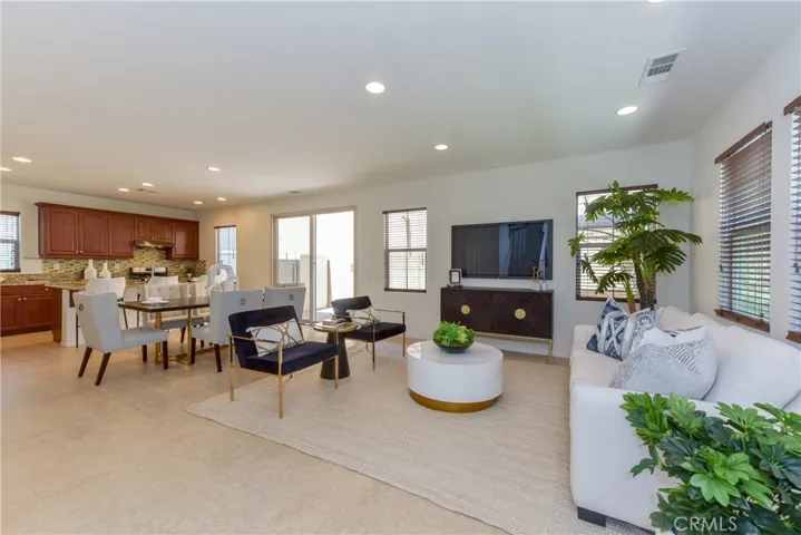 77 Keepsake 44, Irvine, California 92618