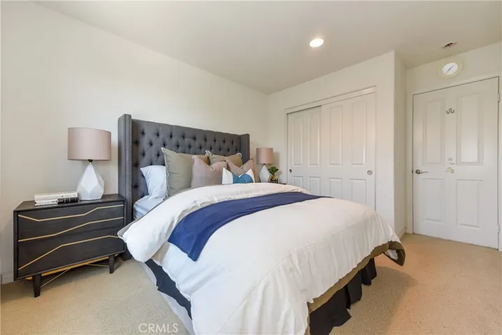 77 Keepsake 44, Irvine, California 92618