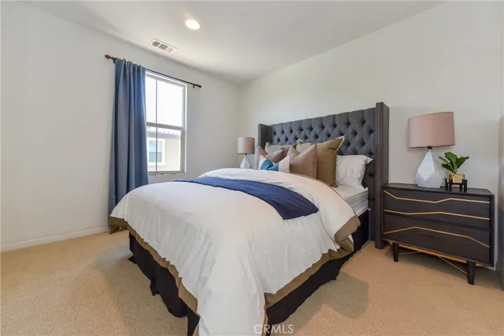 77 Keepsake 44, Irvine, California 92618