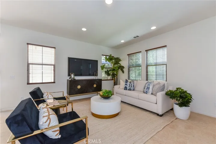 77 Keepsake 44, Irvine, California 92618