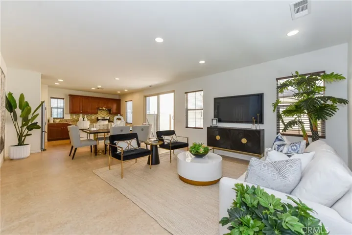 77 Keepsake 44, Irvine, California 92618