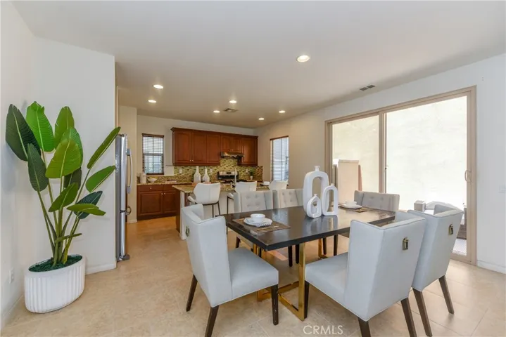 77 Keepsake 44, Irvine, California 92618