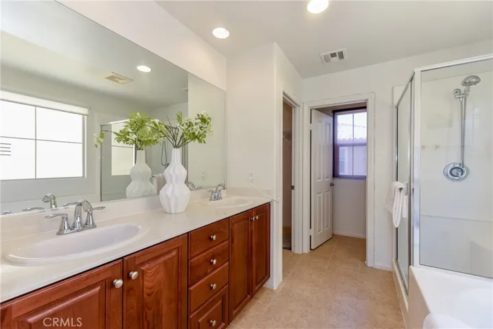 77 Keepsake 44, Irvine, California 92618