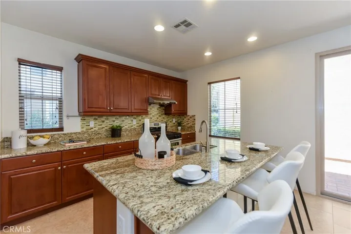 77 Keepsake 44, Irvine, California 92618