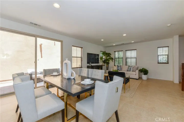 77 Keepsake 44, Irvine, California 92618